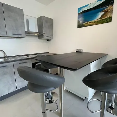 D'annunzio Mini Luxury Apartament *